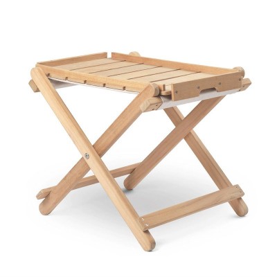 Reposapiés Bandeja BM1069 Carl Hansen. Disponible en Moisés showroom Reposapiés Bandeja BM1069 Carl Hansen. Disponible en Moisés showroom