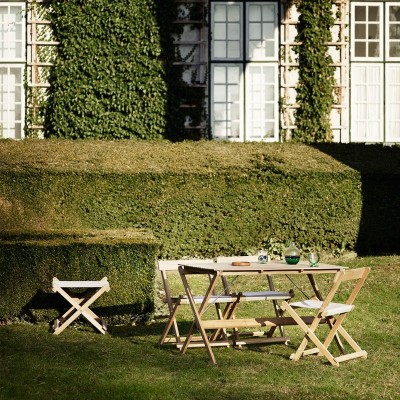 Mesa de comedor BM3670 en jardín exterior de Carl Hansen en madera de Teca. Disponible en Moisés showroom Mesa de comedor BM3670 en jardín exterior de Carl Hansen en madera de Teca. Disponible en Moisés showroom