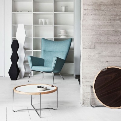 comprar sillón wing chair carl Hansen tela. Disponible en Moisés showroom comprar sillón wing chair carl Hansen tela. Disponible en Moisés showroom