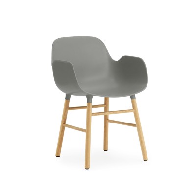 comprar Silla Form con brazos color gris patas de roble de Normann copenhagen. comprar Silla Form con brazos color gris patas de roble de Normann copenhagen.