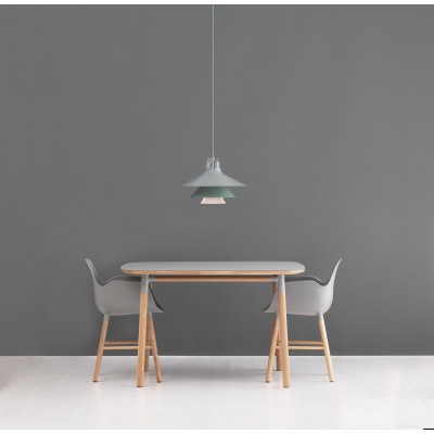 ambiente interior colección Silla y mesa Form de Normann copenhagen. ambiente interior colección Silla y mesa Form de Normann copenhagen.