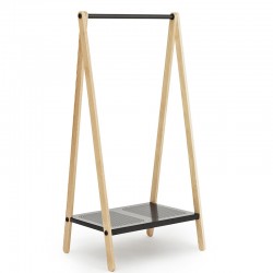 Toj Clothes Rack pequeña color negro de Normann Copenhagen Toj Clothes Rack pequeña color negro de Normann Copenhagen