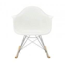 Frente Silla mecedora RAR blanco de Vitra en Moises Showroom Frente Silla mecedora RAR blanco de Vitra en Moises Showroom