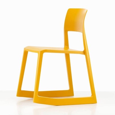 Silla Tip Ton mango de Vitra en Moises Showroom 2 Silla Tip Ton mango de Vitra en Moises Showroom 2