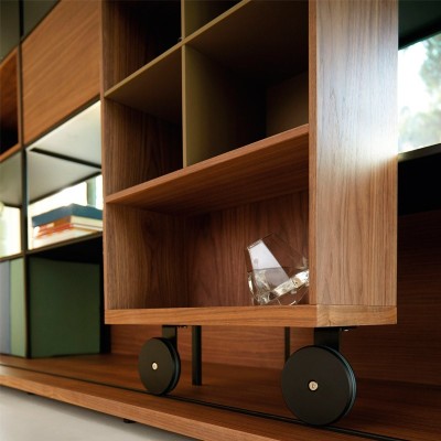 detalle ruedas carrito Mueble de TV Literatura Open nogal de Punt Mobles