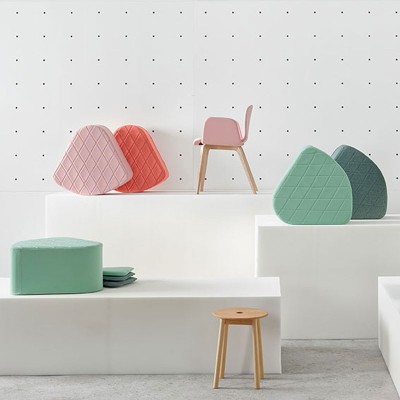 Pufs Aia de Ondarreta en Moises Showroom Pufs Aia de Ondarreta en Moises Showroom