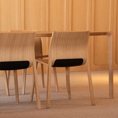 Mesa de comedor Silu de Ondarreta en Moises Showroom 5 Mesa de comedor Silu de Ondarreta en Moises Showroom 5