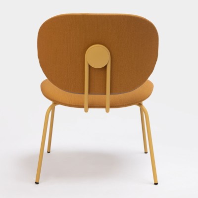 butaca HARI XL de Ondarreta en Moises Showroom butaca HARI XL de Ondarreta en Moises Showroom