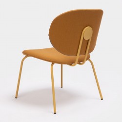 butaca HARI XL de Ondarreta en Moises Showroom butaca HARI XL de Ondarreta en Moises Showroom