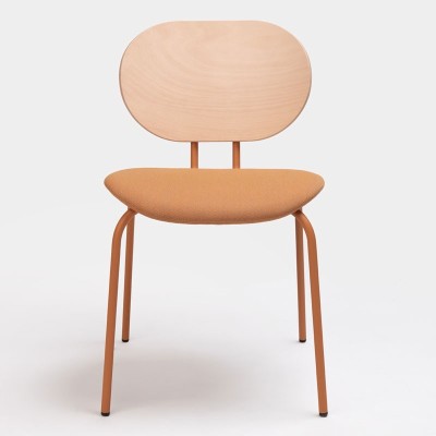 Delantera silla Hari respaldo de madera de Ondarreta en Moises Showroom Delantera silla Hari respaldo de madera de Ondarreta en Moises Showroom