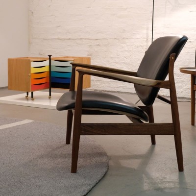 Ambiente 2 glove cabinet de Finn Juhl Ambiente 2 glove cabinet de Finn Juhl