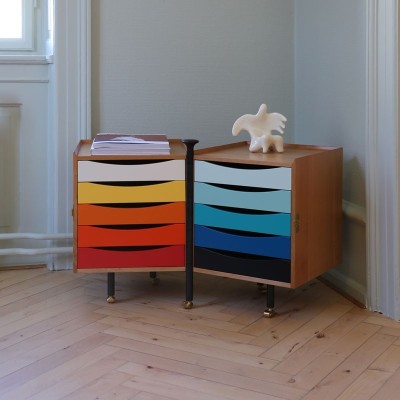 Cajonera colores de Finn Juhl Cajonera colores de Finn Juhl