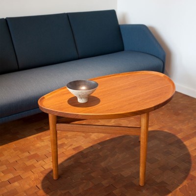Mesa de centro Eye Table de Finn Juhl en Moises Showroom Mesa de centro Eye Table de Finn Juhl en Moises Showroom