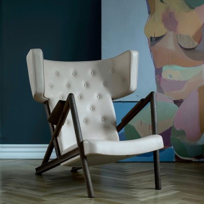 Ambiente sillón Grasshopper nogal de Finn Juhl en Moises Showroom Ambiente sillón Grasshopper nogal de Finn Juhl en Moises Showroom