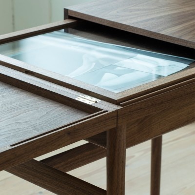 Detalles Art collector´s table de Finn Juhl Detalles Art collector´s table de Finn Juhl