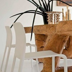 ambiente detalle Silla First Magis blanca ambiente detalle Silla First Magis blanca