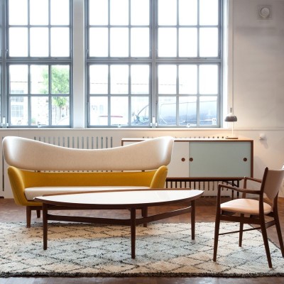 Madia con cassetti Finn Juhl Madia con cassetti Finn Juhl
