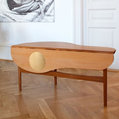 Butterfly table cerrada de House of Finn Juhl en Moises Showroom Butterfly table cerrada de House of Finn Juhl en Moises Showroom
