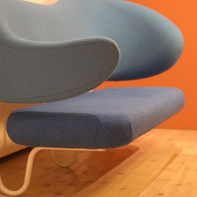 Wall sofa de House of Finn Juhl en Moises Showroom Wall sofa de House of Finn Juhl en Moises Showroom