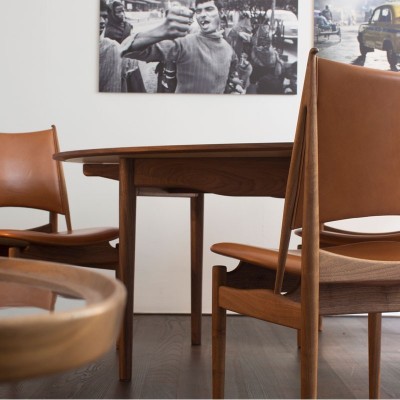 Mesa Silver Table de House of Finn Juhl Mesa Silver Table de House of Finn Juhl