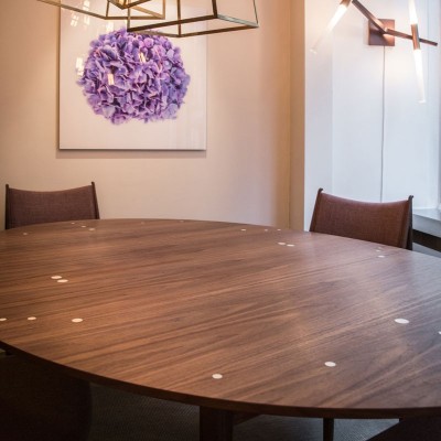 Mesa Silver Table de House of Finn Juhl Mesa Silver Table de House of Finn Juhl