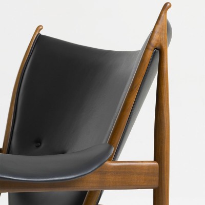 Chieftain chair de Finn Juhl tapizado piel madera nogal en Moises Showroom Chieftain chair de Finn Juhl tapizado piel madera nogal en Moises Showroom