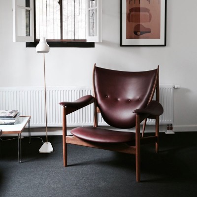 Chieftain chair de Finn Juhl tapizado piel madera nogal en Moises Showroom Chieftain chair de Finn Juhl tapizado piel madera nogal en Moises Showroom