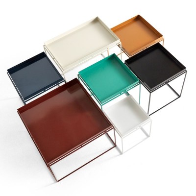 Familia de mesas Tray Table de HAY en Moises Showroom Familia de mesas Tray Table de HAY en Moises Showroom