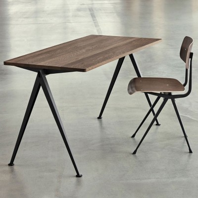 Silla Result de HAY roble ahumado y estructura negro en Moises Showroom Silla Result de HAY roble ahumado y estructura negro en Moises Showroom