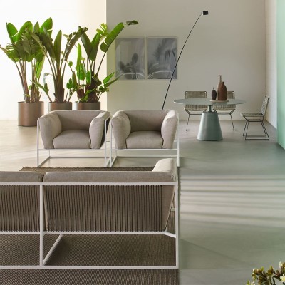 Sillón Arpa crudo de MDF Italia en Moises Showroom Sillón Arpa crudo de MDF Italia en Moises Showroom