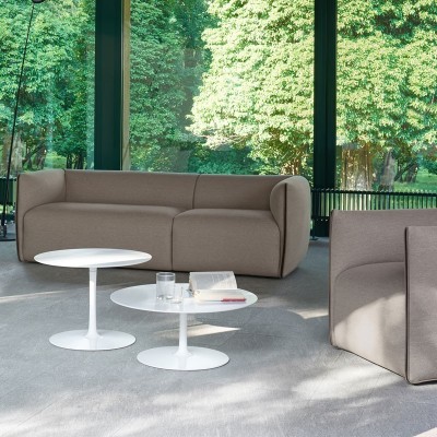 Mesas Flow Low Table de MDF Italia en Moises Showroom Mesas Flow Low Table de MDF Italia en Moises Showroom