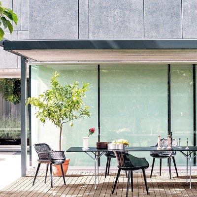 exterior con Mesa de comedor Officina negra patas galvanizado Magis exterior con Mesa de comedor Officina negra patas galvanizado Magis