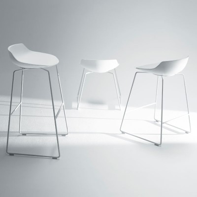 Taburete Flow Stool base patín de MDF Italia Taburete Flow Stool base patín de MDF Italia