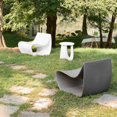 Sillón Sign Matt de MDF Italia en Moises Showroom Sillón Sign Matt de MDF Italia en Moises Showroom