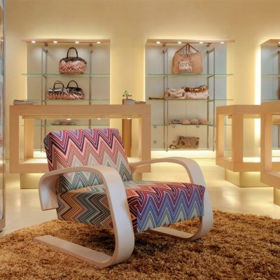 Tienda con sillón 400 Tank brazo abedul lacado natural Artek Tienda con sillón 400 Tank brazo abedul lacado natural Artek