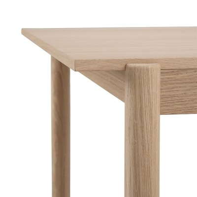 Tavolo lineare Wood di Muuto Tavolo lineare Wood di Muuto