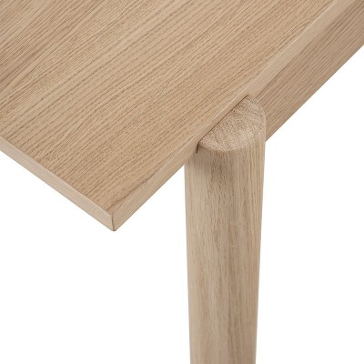 Tavolo lineare Wood di Muuto Tavolo lineare Wood di Muuto