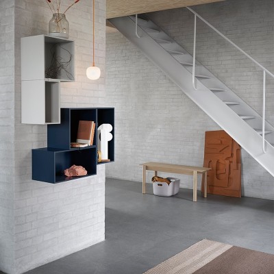 Banco Linear Wood 110x34 cm de Muuto en Moises Showroom Banco Linear Wood 110x34 cm de Muuto en Moises Showroom