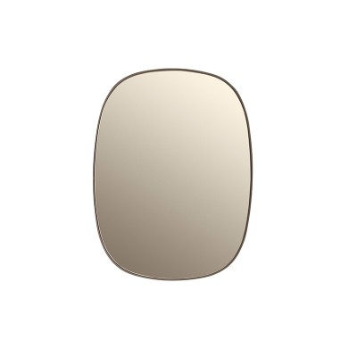 Espejo Framed Mirror Large de Muuto en Moises Showroom Espejo Framed Mirror Large de Muuto en Moises Showroom