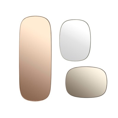 Espejo Framed Mirror Large de Muuto en Moises Showroom Espejo Framed Mirror Large de Muuto en Moises Showroom