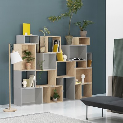 Lámpara de pie Pull Floor de Muuto color roble en Moises Showroom Lámpara de pie Pull Floor de Muuto color roble en Moises Showroom
