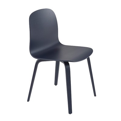 Silla Visu chair base madera color midnight blue de Muuto en Moises Showroom Silla Visu chair base madera color midnight blue de Muuto en Moises Showroom