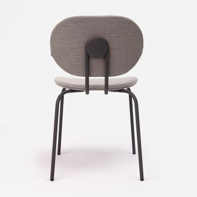 HARI upholstered chair by Ondarreta HARI upholstered chair by Ondarreta