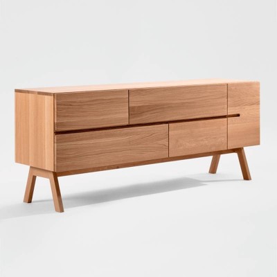 Aparador Low Atelier de Zeitraum en Roble macizo  en Moises Showroom
