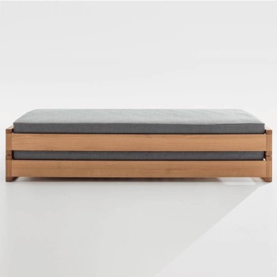 Cama apilable Guest de Zeitraum en Moises Showroom Cama apilable Guest de Zeitraum en Moises Showroom
