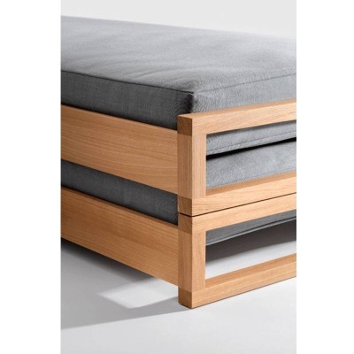 Cama apilable Guest de Zeitraum en Moises Showroom Cama apilable Guest de Zeitraum en Moises Showroom
