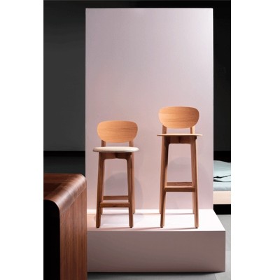 Taburete alto Zenso Bar de Zeitraum acabado roble en Moises Showroom