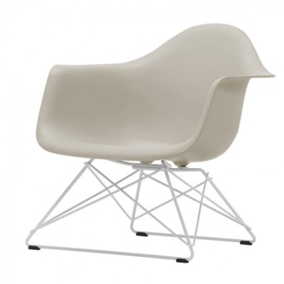 Eames Poltrona in Plastica LAR Vitra Eames Poltrona in Plastica LAR Vitra