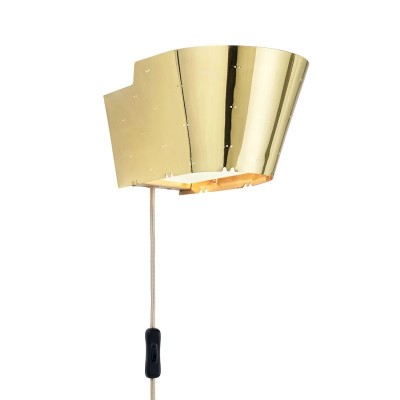Aplique 9464 Wall Lamp de Gubi en Moises Showroom Aplique 9464 Wall Lamp de Gubi en Moises Showroom