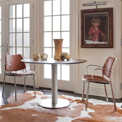 salón con Mesa Zero Stua diámetro 80